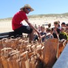 Distribution des paniers repas.